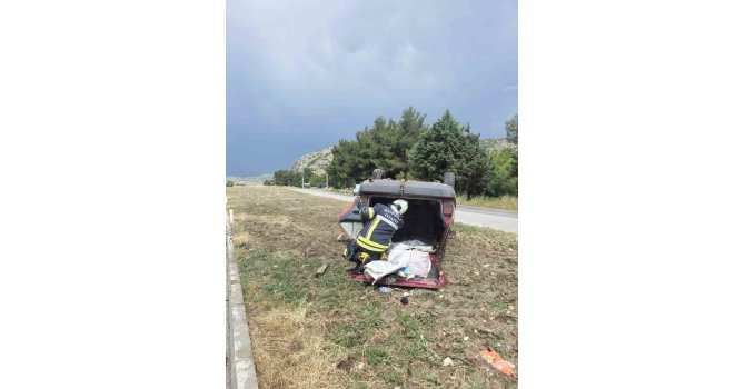 Yoldan çıkan otomobil takla attı: 2 yaralı