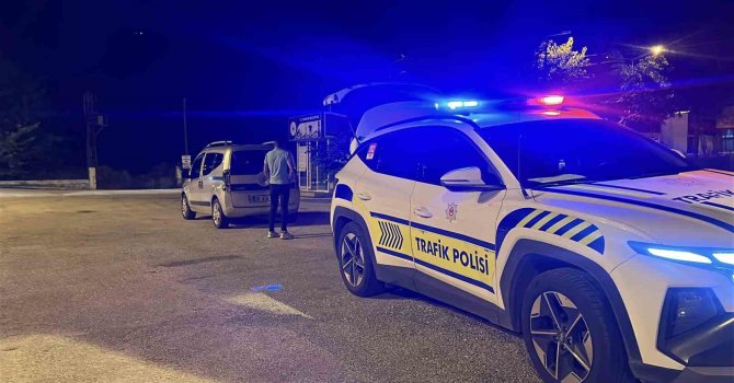 Alkollü yakalanan sürücü ’alkollü değilim’ diyerek kendini savundu