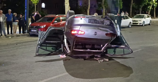 Kahramanmaraş’ta trafikte yarış kazayla bitti: 5 yaralı