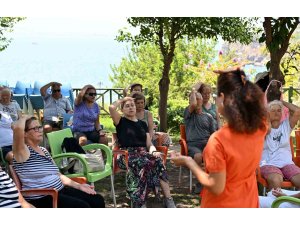 Muratpaşa’dan Parkinson hastalarına hareket desteği