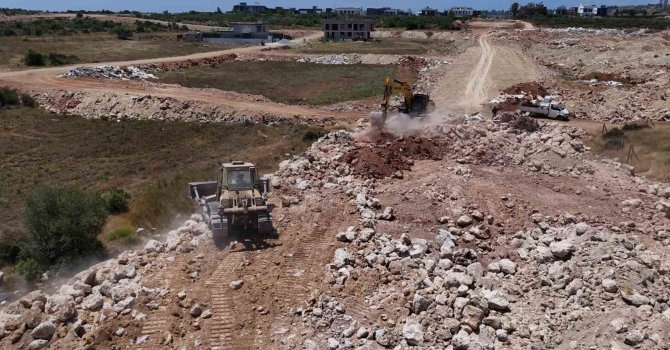 Aksu’da yeni imar yolu çalışmaları devam ediyor