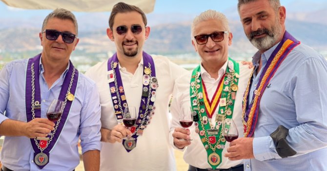 LİKYA BAĞLARINDA, BAĞ BOZUMU