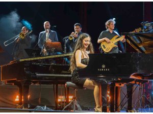 Genç Türk Müzisyen Su Yavuz, Türkiye’deki ilk konserini verdi