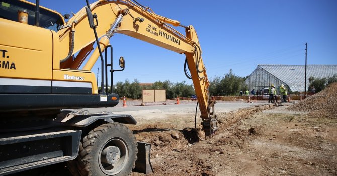 Büyükşehir alt yapı eksikliklerini gideriyor