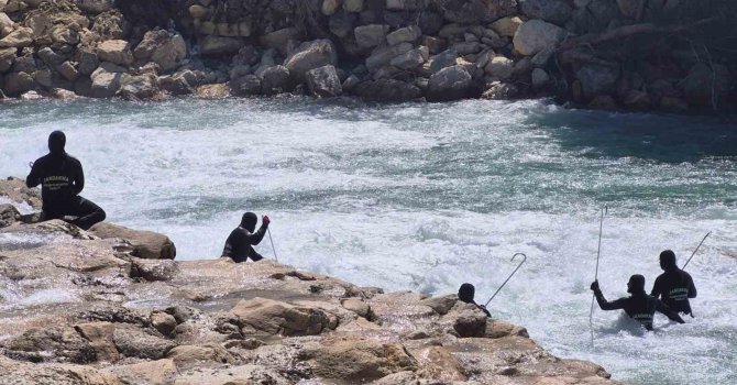 Alara Çayı’nda kayıp genç için aramalar 11’inci gününde devam ediyor