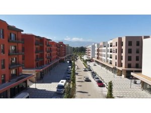 Depremin ardından yeniden inşa edilen Antakya’nın kalbinde ticaret yeniden başladı