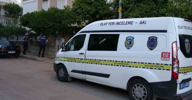 Rus turist bahçede ölü bulundu