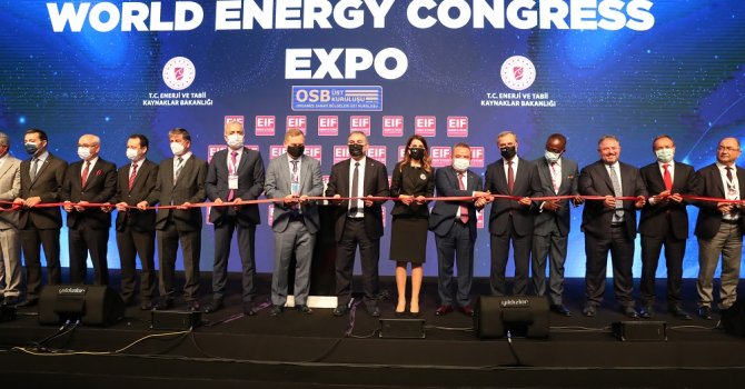 Başkan Böcek Enerji Fuarı’nın açılışına katıldı