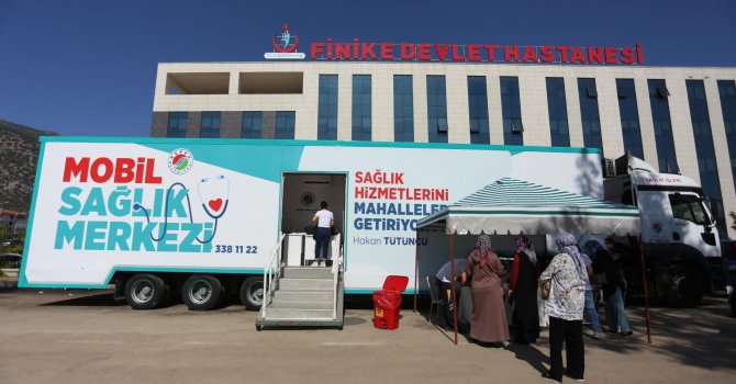 Kepez’in Mobil Sağlık Merkezi Finike’de 