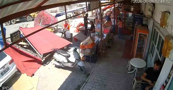 Serik’te hortum paniği: Tente müşterilerin üzerine çöktü, facia saniyelerle atlatıldı