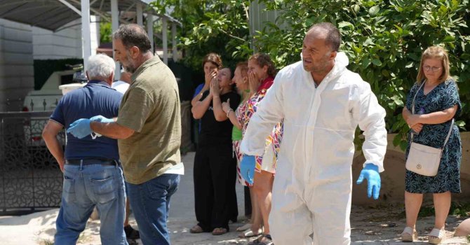 Apartmanı saran kokuyla öldüğü ortaya çıktı