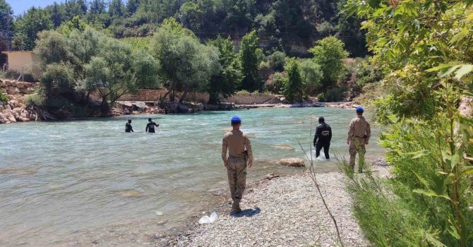 Alara Çayı’nda kaybolan genci arama çalışmaları 17’nci gününde sürüyor