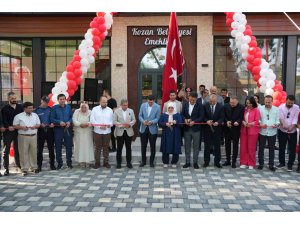 Kozan’da emeklilere özel sosyal tesis hizmete açıldı