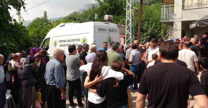 Mersin’de acı olay: Doğum gününde hayatını kaybetti, nikah günü defnedildi