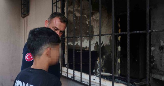 Antalya’da 13 yaşındaki çocuk çakmakla oynarken evi yaktı