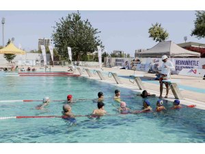 Mersin’de öğrenciler yaz tatilini dolu dolu geçirecek