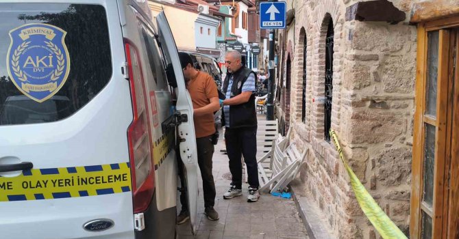 Antalya’da yaşayan Alman evinde ölü bulundu