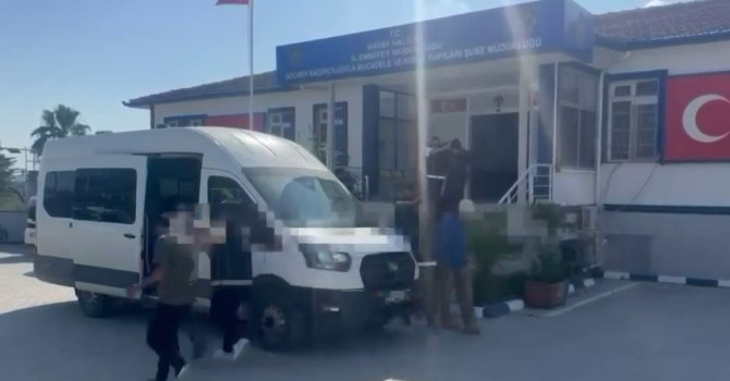 İnsan kaçakçısı 4 organizatör tutuklandı