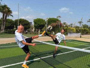 Alanya’da geleneksel futnet ayak tenisi turnuvası başlıyor
