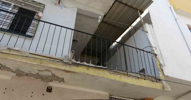 Mersin’de balkonda akıma kapılan 1,5 yaşındaki Yamaç yaşam mücadelesini kaybetti