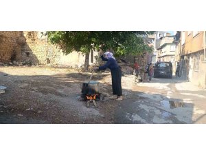 Kahramanmaraş’ta mahalle sakinleri Muharrem ayında kazan başında buluştu