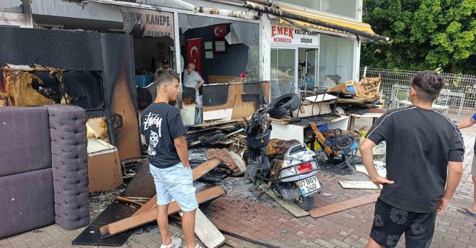 Uyurken camın patlama sesine uyandı, ihbarla iş yerini küle dönmekten kurtardı