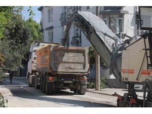 HBB, Antakya ve Defne’de yol çalışmalarını sürdürüyor