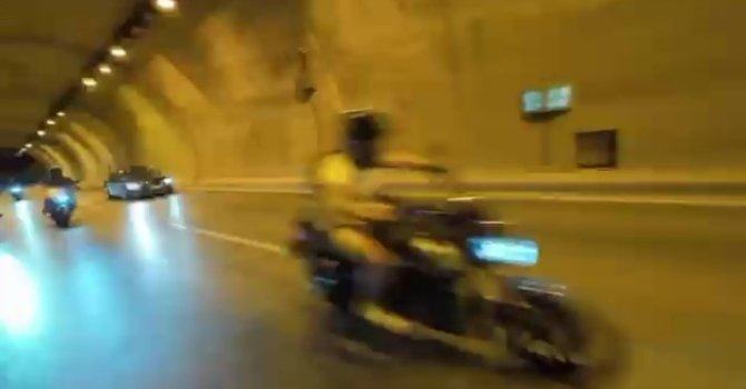 Motosikletli gence çarpıp kask kamerası görüntülerinin silindiği iddiası