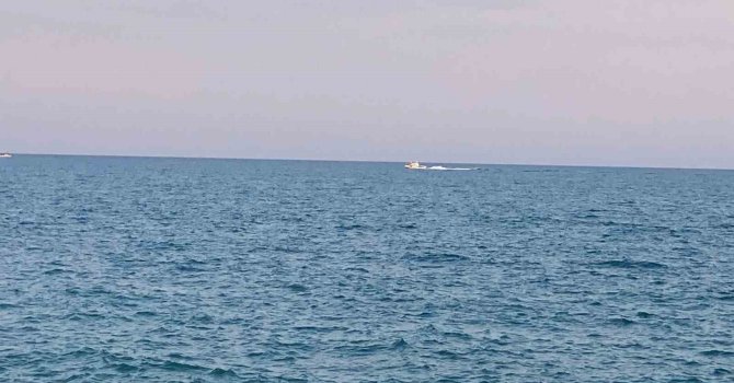 Kızkalesi’nde denizde kaybolan şahsın bulunması için arama çalışmaları sürüyor