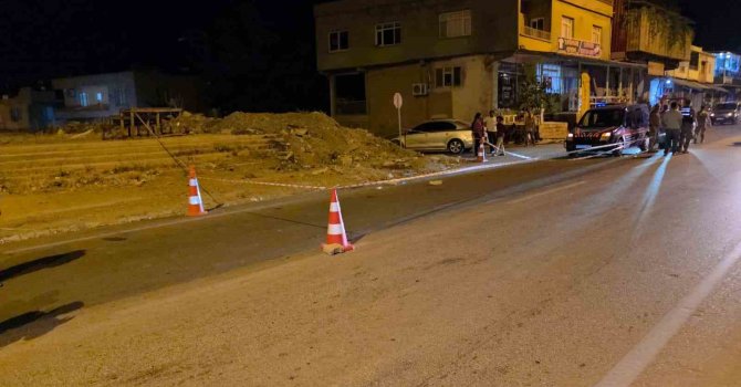 Hatay’da silahlı kavga kamerada: 2 yaralı