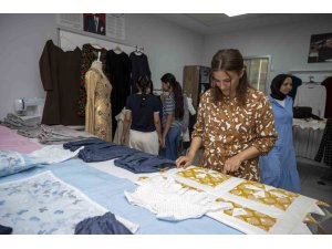Mersin’de kadınların el emeği ürünleri sergilendi