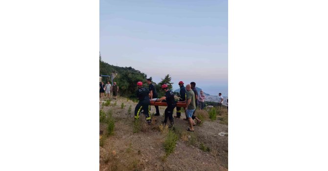 Alanya’da uçuruma yuvarlanan ATV sürücüsünü itfaiye ekipleri kurtardı