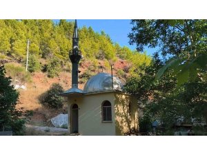 Mersin’de 9 metrekarelik cami dikkat çekiyor