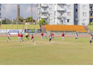 Mersin’de 30 Ağustos Zafer Kupası Futbol Turnuvası başladı