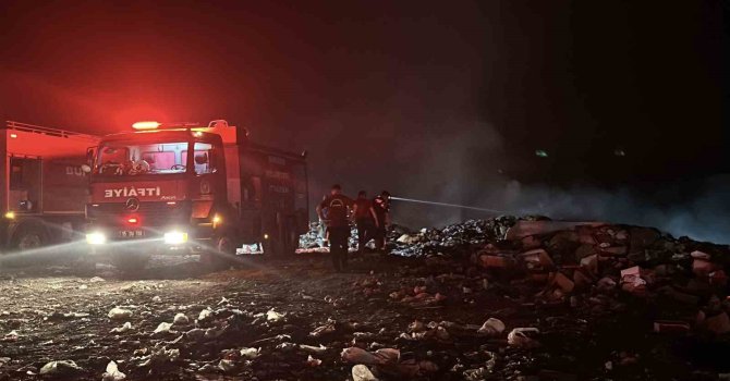 Burdur’da çöp depolama alanında yangın