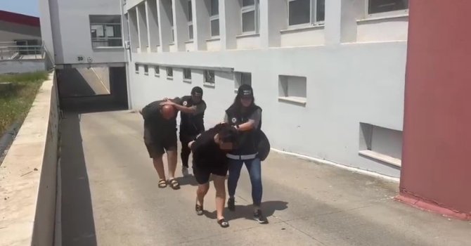 Tırda 24 kilo skunk ele geçirildi: Sürücüden "İçmek için almıştım" savunması