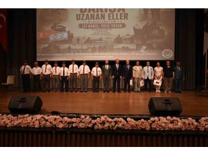 ‘Barışa Uzanan Eller: İzi Barış, Yolu Vatan’ Belgeseli Isparta’da gösterildi