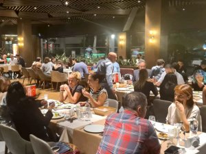 Antalyasporlu yüzücüler yöneticilerle buluştu