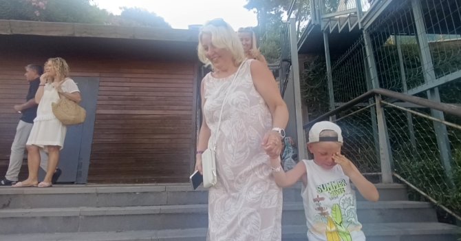 Antalya’da asansör paniği: 5’i turist 11 kişi mahsur kaldı