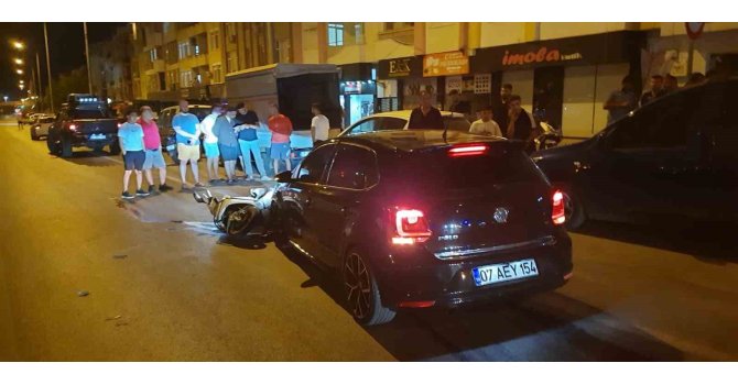 Antalya’da otomobil ile motosikletin çarpıştığı kazada 1 kişi yaralandı