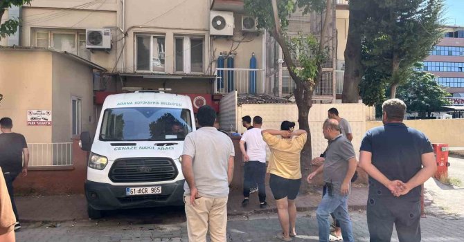 Önce kadını, daha sonra da iki görgü tanığını öldürmüş