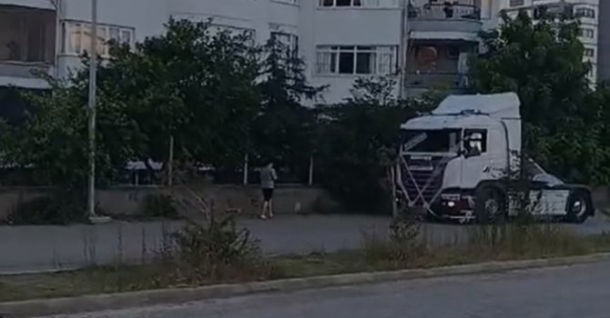 Düğün konvoyunda havalı korna çalan 8 kamyon sürücüsüne 168 bin TL ceza