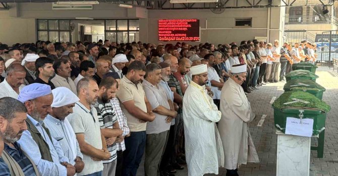 Mersin’deki 4 kişi feryatlar arasında son yolculuğuna uğurlandı