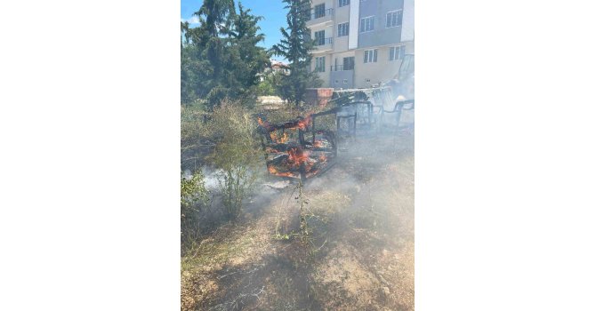 Burdur’da çıkan ot yangınında 2 dönümlük alan zarar gördü