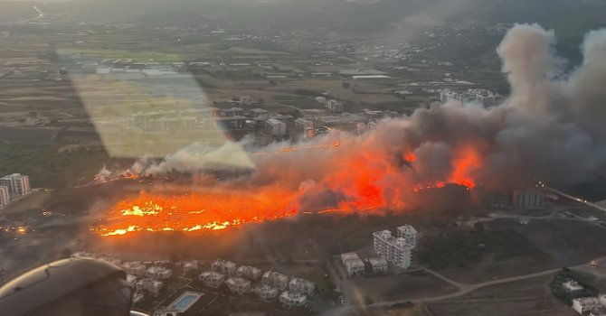 Mersin’de yangın, ekiplerin havadan ve karadan müdahalesiyle söndürüldü