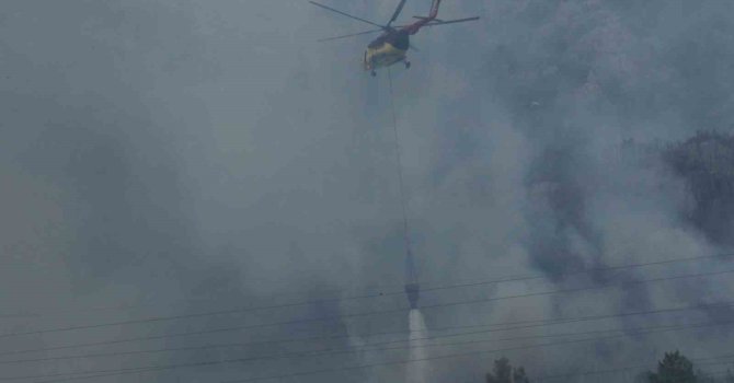 Kumluca’daki orman yangınında 10 ev kullanılamaz hale geldi: Yangına evinde yakalananlar o anları anlattı