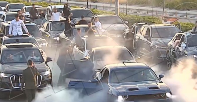 Mersin’de düğün konvoyunda yolu kapatan 7 sürücüye 695 bin 862 lira ceza