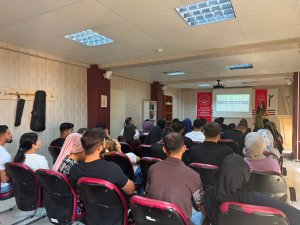 Adana’da evlilik yolundaki çiftler eğitim programında buluştu