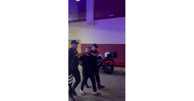 Taziye evinde husumetlilerini tabancayla kovalayan şüpheli gözaltına alındı