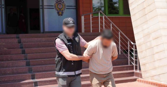 Uyuşturucu ticaretinden 8 yıl hapis cezasıyla aranan hükümlü yakalandı